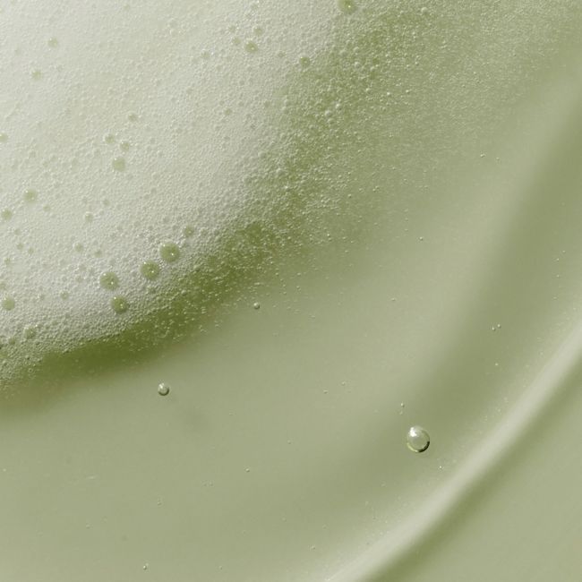 MOLTON BROWN | Molton Brown | Reviving Rosemary | Bath & Shower Oil-In-Gel | 300ml