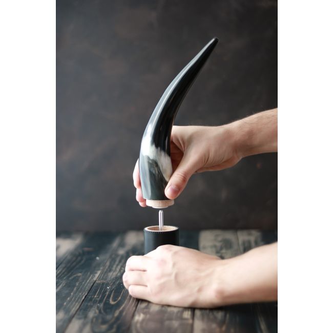 FORGE DE LAGUIOLE | Forge de Laguiole | Pepermolen | Cattle Koehoorn