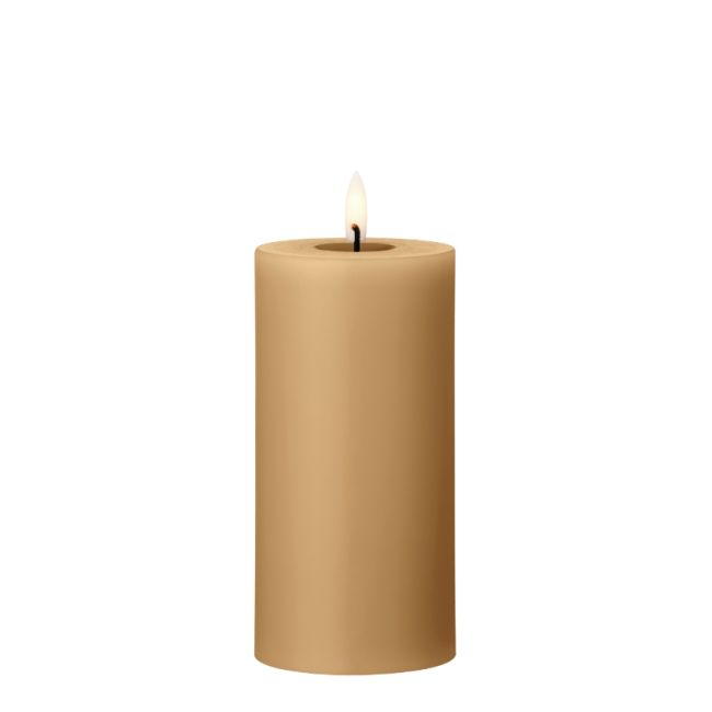 ESTER & ERIK | Ester & Erik | Led Pillar Candle | Almond Butter | 15cm