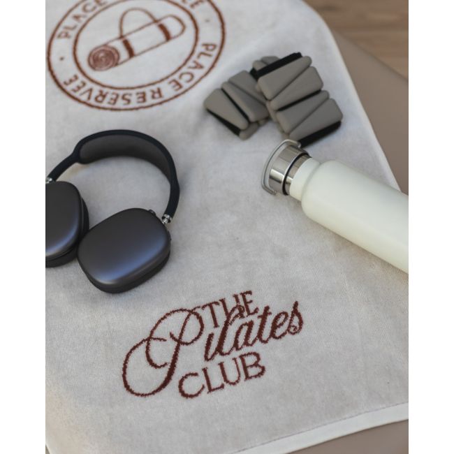 PLACE RESERVEE | Place Reservee | Sporthanddoek | The Club | Pilates Club