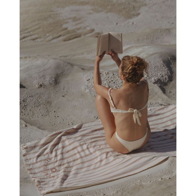 PLACE RESERVEE | Place Reservee | Strandlaken | Holiday | Tan